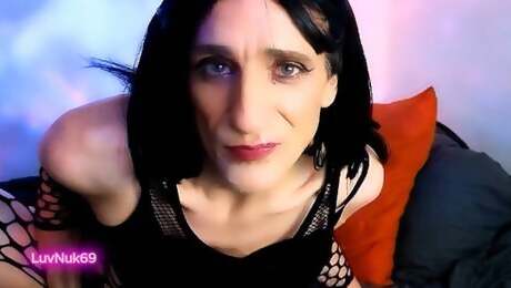 Trans Mistress LuvNuk69 is bored and depressed, she jerks her big cock and cums on her face