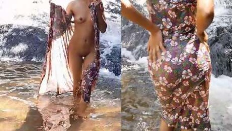 Deshi indian Gril Jungle River Bathing Nud